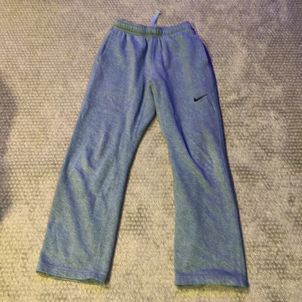 Grey Nike vintage sweatpants